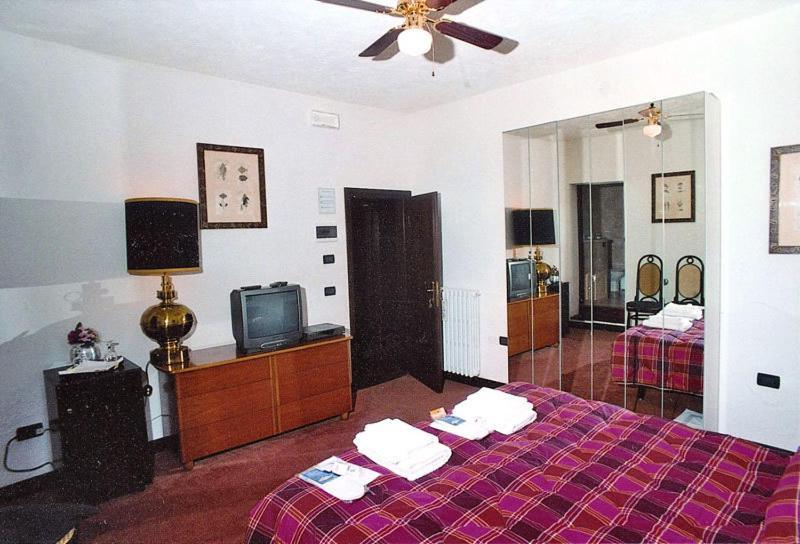Hotel La Tagliolina à Monteveglio Chambre photo